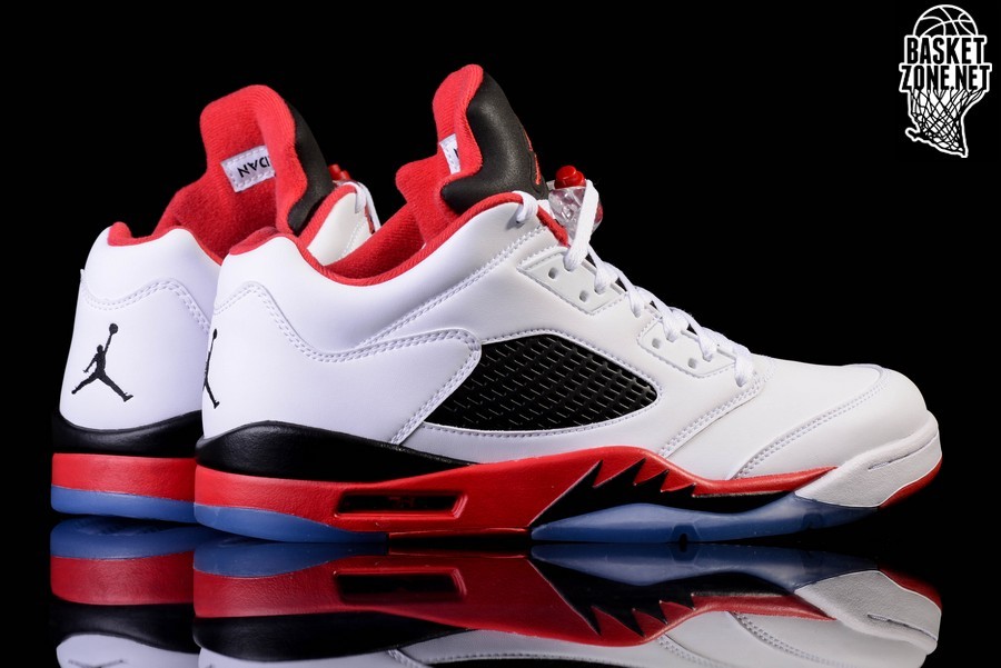 Кроссовки air jordan 5. Nike Air Jordan 5 Fire Red. Air Jordan 5 Red. Air Jordan 5 красные. Nike Air Jordan 5 Retro.