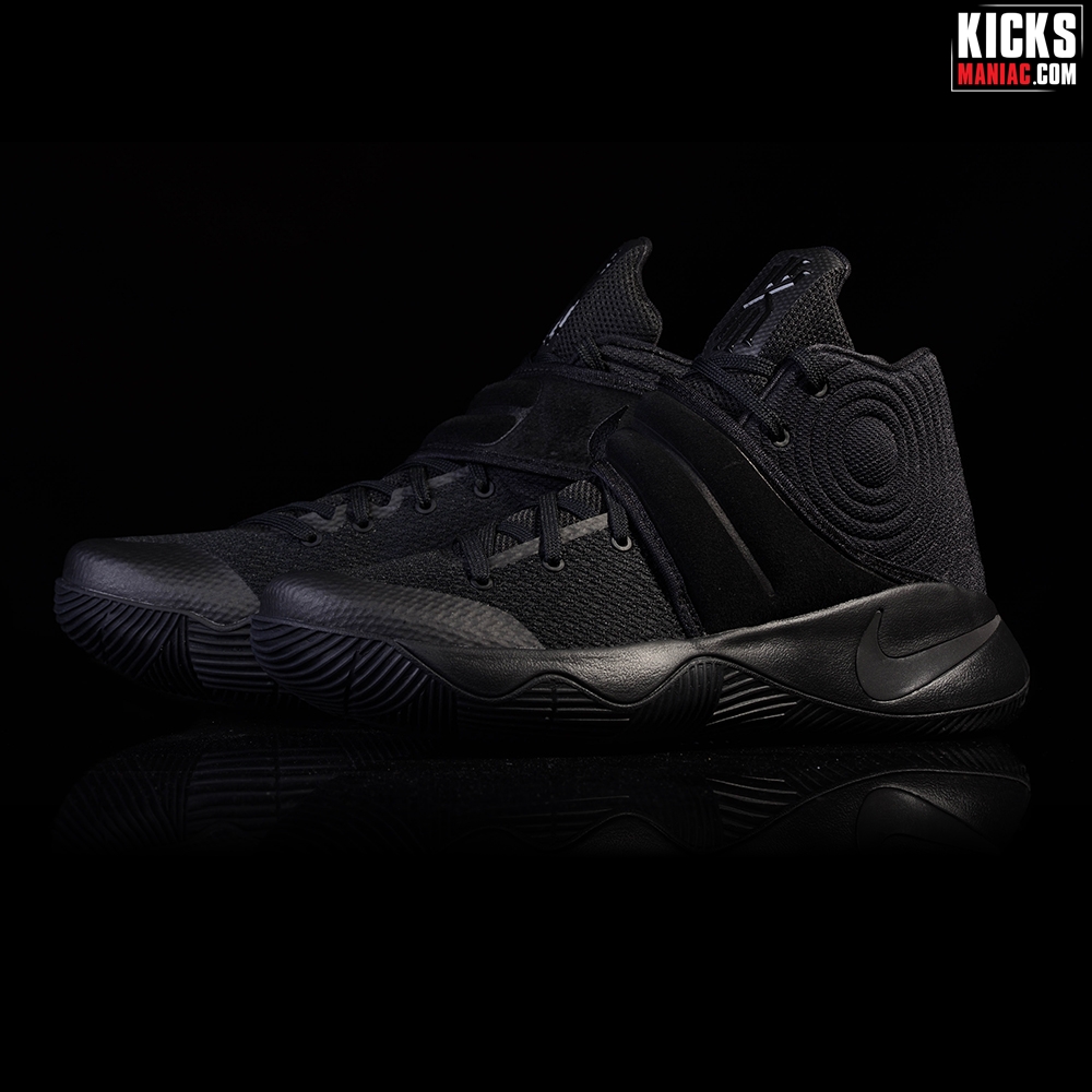 kyrie 2 blackout
