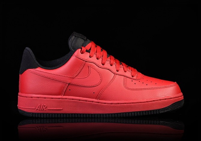 nike air force 1 07 red and black