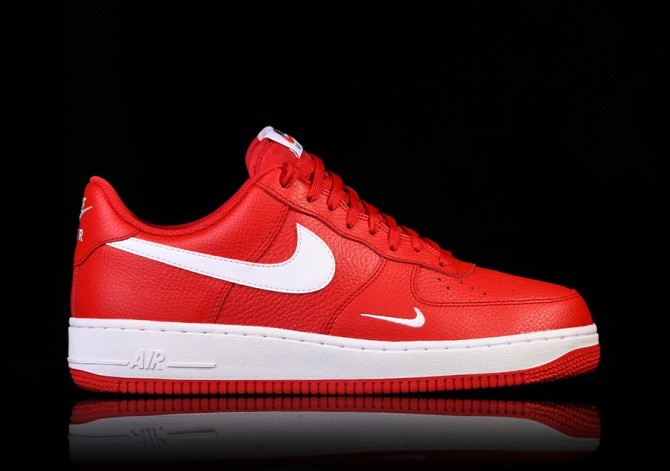 nike air force 1 red tick