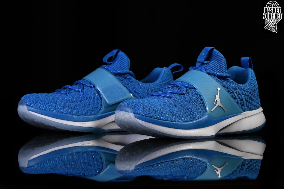 jordan trainer 2 flyknit blue