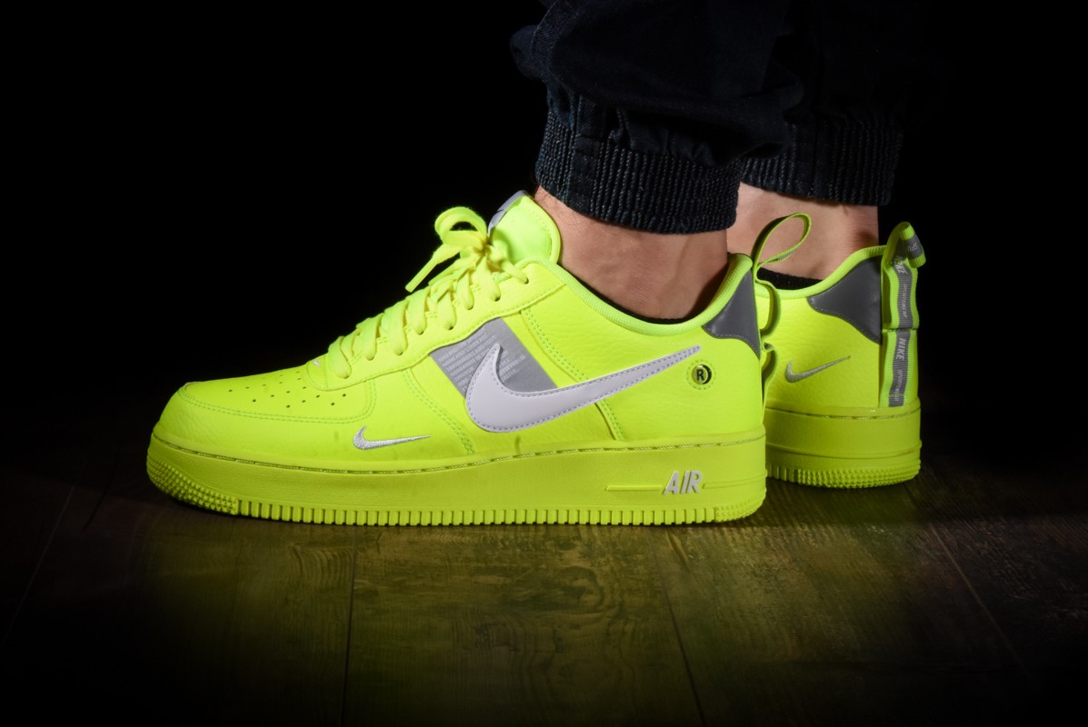 Nike air force 1 07 utility. Nike Air Force 1 lv8 Utility. Nike Air Force lv8. Nike Air Force 1 lv8 Volt. Nike Air Force 1 07 lv8 toasty.