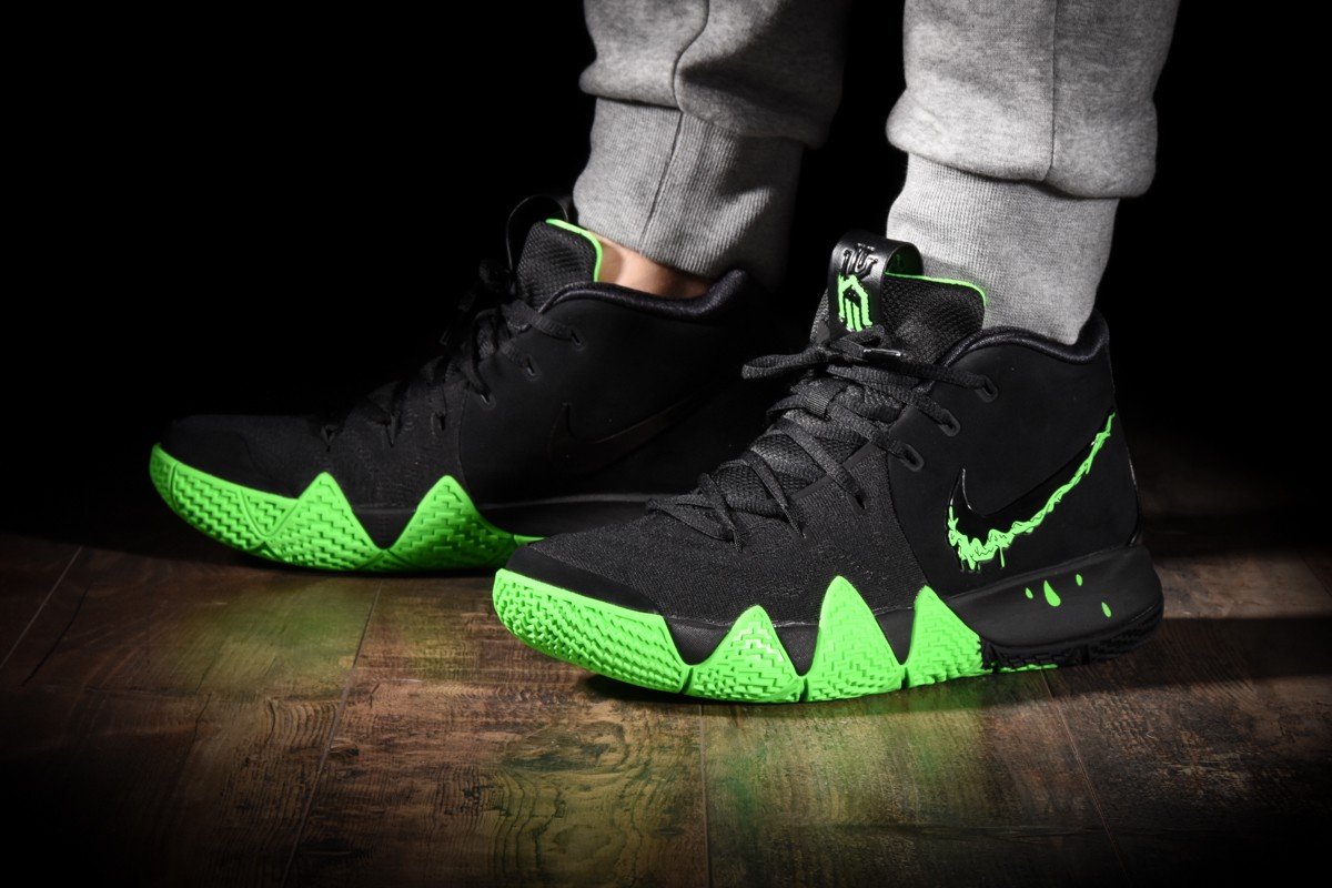 NIKE KYRIE 4 HALLOWEEN