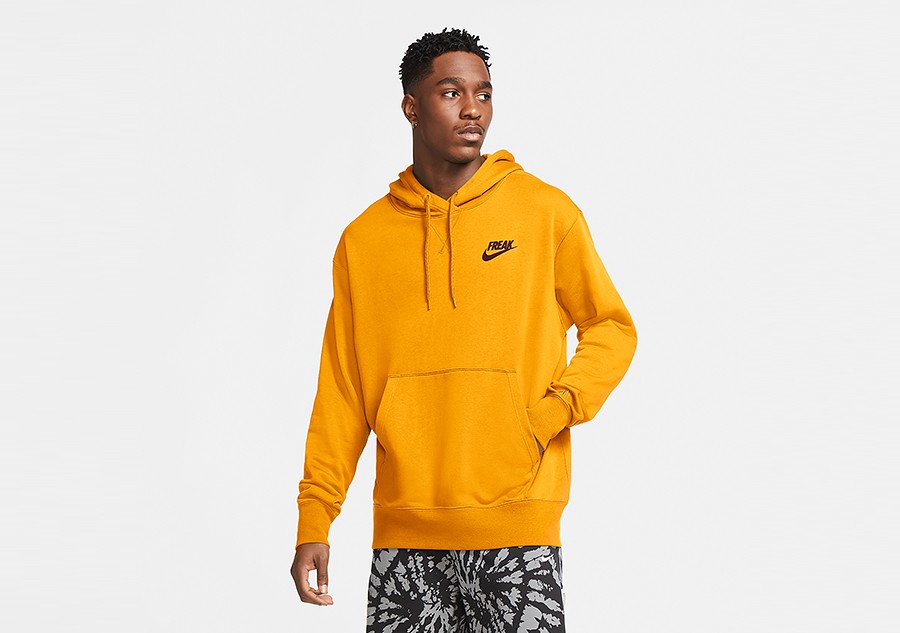 NIKE GIANNIS 'FREAK' PULLOVER HOODIE UNIVERSITY GOLD