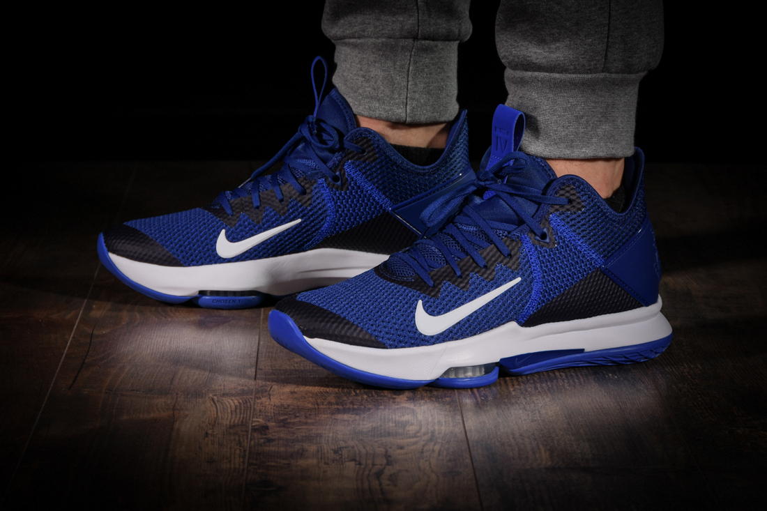 NIKE LEBRON WITNESS IV TEAM BLUE