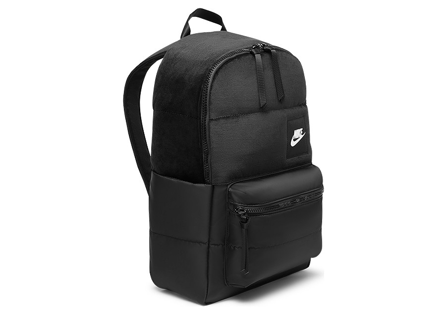 Nike nsw hotsell winterized bag