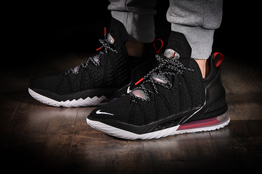 NIKE LEBRON 18 BRED for £155.00 | kicksmaniac.com