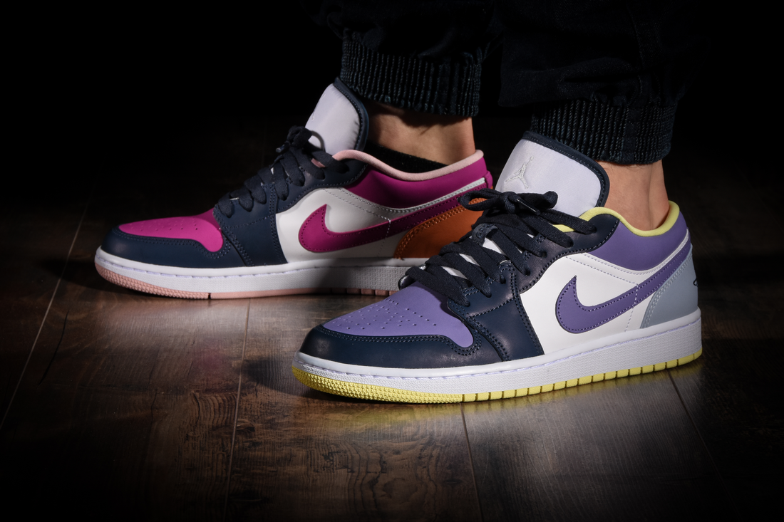 NIKE AIR JORDAN 1 RETRO LOW SE WMNS PURPLE MAGENTA for 200.00